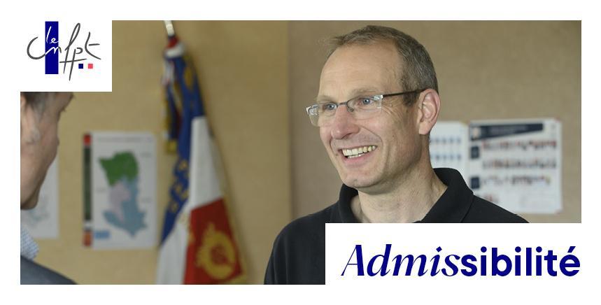 Homme colonel sapeur-pompier